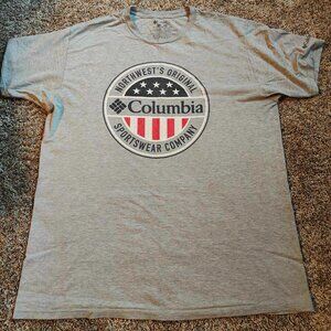 Columbia t shirt